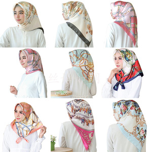SYH1402 Bestseller Foulard Quadrato in Raso di Seta con Logo Personalizzato Stampato - Product Image 6