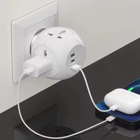 Adaptateur mural Cube avec prises universelles USB et type C Prise UK