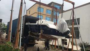 Fabricant de bateaux et yachts : Yacht de pêche à console centrale en fibre de verre de 24 pieds (7,20 m) avec auvent, Ferry de pêche - Product Image 5