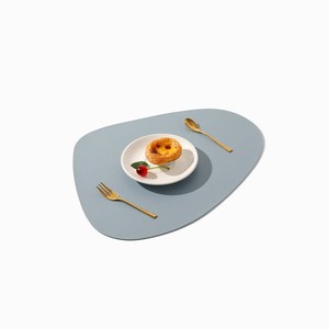 Model baru Set alas meja makan kulit imitasi dekoratif kulit PU PVC untuk digunakan di rumah dan restoran - Product Image 5