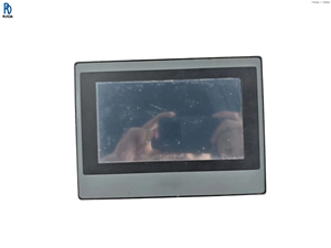 Interfaz Hombre-Máquina Industrial MT4434T de Alto Rendimiento para Automatización - Product Image 1