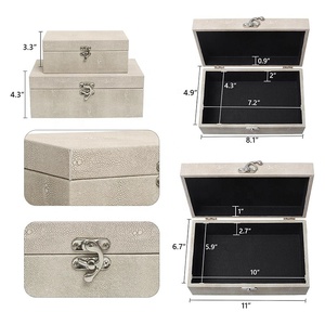 Scatola Decorativa in Ecopelle Vegana con Chiusura Dorata Lucida, Contenitore in Pelle per Telecomandi, Gioielli e Oggetti da Toeletta - Product Image 4