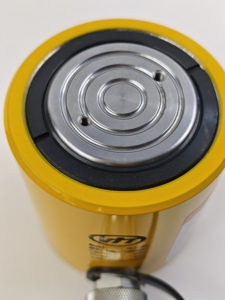 Cilindro hidráulico de acción simple de baja altura Enerpac RCS-502 de alta calidad y rendimiento, capacidad de 60 milímetros y 50 toneladas, similar a Hydrau. - Product Image 4