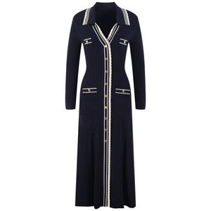 Robe élégante en coton à col en V pour femme, tricotée, à manches longues, moulante, avec boutons, pour le printemps et l'automne - Product Image 1