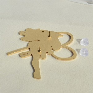 Broche de imitación esmalte GM de 8 cm, pin de anime, insignia, Kanroji Mitsuri, Kochou <span class=keywords><strong>Shinobu</strong></span>, artículos de papelería, joyería, decoración, artesanía de aleación - Product Image 5