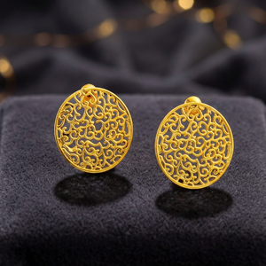 ต่างหูแบบติดหูทรงกลมลายฉลุชุบทอง 18K รุ่น BPE-18 จาก SOUMYA CREATIONS ทำจากทองเหลืองลายดอกไม้ สไตล์วินเทจ เครื่องประดับชาติพันธุ์สำหรับผู้หญิง เหมาะสำหรับงานปาร์ตี้ - Product Image 1