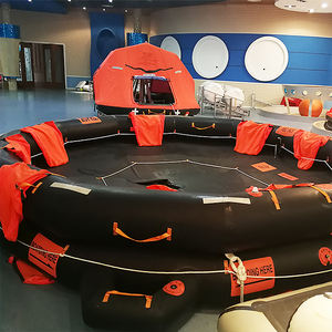 Un radeau <span class=keywords><strong>de</strong></span> sauvetage <span class=keywords><strong>gonflable</strong></span> essentiel <span class=keywords><strong>de</strong></span> type ouvert, réversible et auto-redressant pour les voyages internationaux - Product Image 2