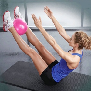 Fabrieksdirect Lxy-032 Groothandel Rode Mini 25 Oefen Pilates Bal Aangepaste Logo 9 <span class=keywords><strong>Inch</strong></span> Fitness Yogabal Voor Vrouwen - Product Image 5