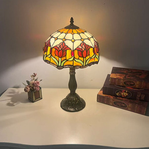 Lampada in Vetro Colorato HFBH con Schermo Vintage Giallo da 12 Pollici, Illuminazione Decorativa per Camera da Letto, Base in Resina E27 - Product Image 4