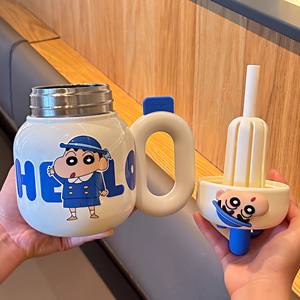 แก้วน้ำเก็บอุณหภูมิลายเครยอนชินจัง สแตนเลส 316 ทรงใหญ่พร้อมหูจับ สำหรับเครื่องดื่มร้อนและเย็น ของขวัญสำหรับการเดินทาง - Product Image 1