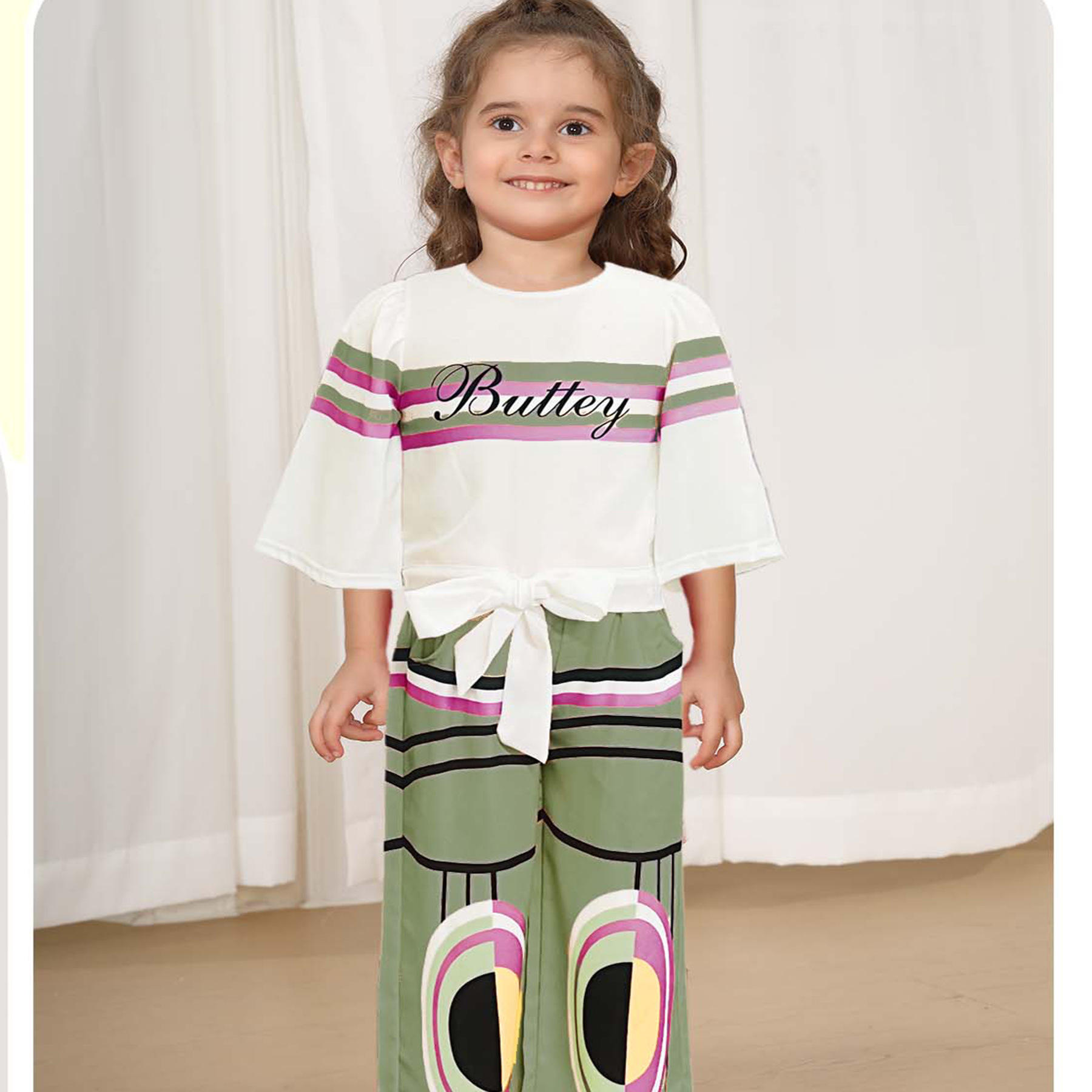 สีเขียวมรกต