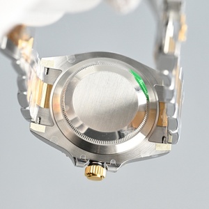 Montre mécanique automatique de plongée avec bracelet en acier inoxydable de qualité supérieure, fonction de lumière nocturne. - Product Image 3