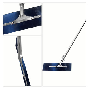 Râteau à dents larges pour sols en époxy, avec manche extensible en acier inoxydable, épandeur de résine pour garages, ateliers et grands espaces. - Product Image 5