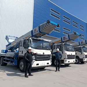 Chariot élévateur télescopique hydraulique JIUHE de Chine, plateforme élévatrice à nacelle 32m 36m 45m 65m - Product Image 2