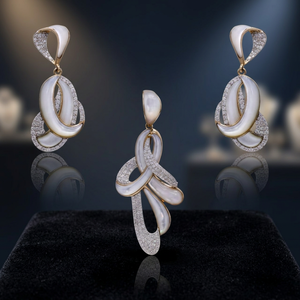 Conjunto de Colgante de Diamantes y Perlas de Diseño, Lujo, Alta Gama, Artesanía, Perlas Naturales, Diamantes, Oro para Mujer, Certificado GIA - Product Image 2