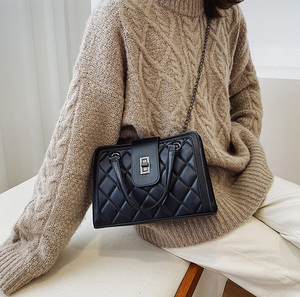 กระเป๋าสะพายไหล่สำหรับผู้หญิง, กระเป๋าถือดีไซน์เนอร์กระเป๋าถือหรูหราสำหรับผู้หญิงกระเป๋าสะพายข้างหนัง PU แบรนด์ใหญ่สำหรับผู้หญิง I-0739Wholesale - Product Image 6