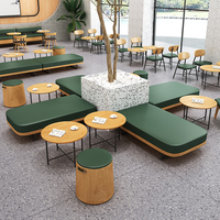Solution tout-en-un pour café : fournitures, design d'intérieur, décoration, mobilier pour magasin de jus de fruits, table de café, bar, café