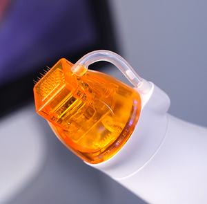 Appareil de microneedling fractionnel RF non invasif, <span class=keywords><strong>radiofréquence</strong></span>, appareil de raffermissement de la peau, microneedle professionnel coréen isolé - Product Image 5