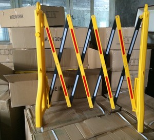 Rào Chắn Kiểm Soát Đám Đông Mở Rộng Nhựa Xây Dựng <span class=keywords><strong>Manhole</strong></span> <span class=keywords><strong>Guard</strong></span> - Product Image 3