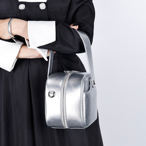 Designer de luxe en cuir véritable femmes fermeture à glissière épaule fourre-tout sac à main Style de mode sac de messager doublure en Polyester - Product Image 1