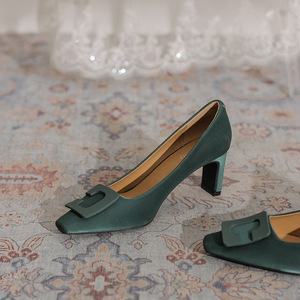 Chaussures élégantes pour soirées et événements spéciaux, à bride cheville et talons hauts pour femmes, escarpins à ajustement sûr pour mariage et fête - Product Image 3