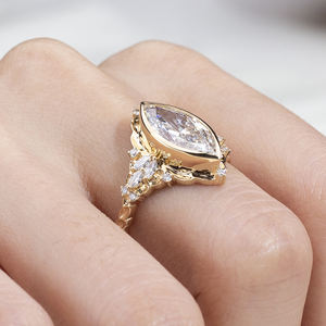 Bague en diamant de laboratoire 18 carats de forme marquise Messi Jewelry MSR-2029 pour femmes - Product Image 5