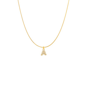 Cadena de serpiente delicada chapada en oro de 18 quilates, collar de acero inoxidable con letra inicial de circonita cúbica, 45cm - Product Image 1