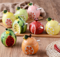 Ensemble de pots à épices en céramique en forme de fruits créatifs et mignons, bouteille à épices, pot à sel, ustensiles de cuisine avec couvercle et cuillère