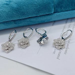 Xinfly Camelllia Joyería Fina, Aretes Colgantes de Aro con Flor de Lujo, Oro Real de 18K, Diamante Natural de 0.8CT, para Mujer - Product Image 3