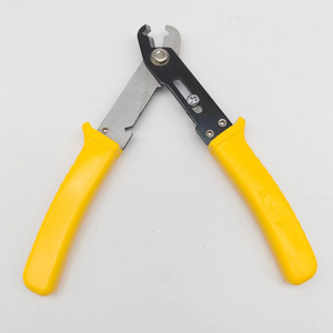 เครื่องตัดท่อแบบหมุนด้วยมือ 18 นิ้ว คีมตัดสแตนเลสสำหรับท่อแคปิลลารี ด้ามจับสีเหลือง - Product Image 1