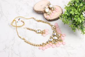 Ethnic Style <b>Bridal</b> Alloy Kundan Jewelry Beaded <b>Necklace</b> Earrings Maang Tikka <b>Set</b> Designed for Wedding & Party Functions - Product Image 5