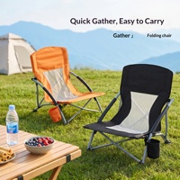Fauteuil pliant de style glamping pour l'extérieur, chaise de camping et de plage portable avec sac de rangement latéral, en tissu Oxford, design à jambes basses
