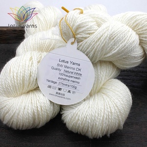 Lotus Yarns 100% Superwash <span class=keywords><strong>Merino</strong></span> Wool DK 275M/100Gram <span class=keywords><strong>Aran</strong></span> Weight Fibra natural Hilo de tejer a mano sin teñir - Product Image 2