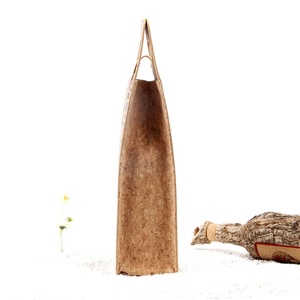 ถุงของขวัญไวน์คอร์กคริสต์มาสขายส่งยอดนิยม  กระเป๋าใส่ขวดแบบสั่งทำได้ เป็นมิตรกับสิ่งแวดล้อม ทนทาน ของขวัญและอุปกรณ์เสริม - Product Image 3