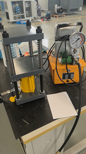 Pressa Idraulica Elettrica Professionale, Kit di Utensili per Pressatura di Gioielli in Oro e Argento - Product Image 3