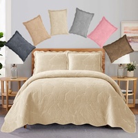 Parure de lit trois pièces classique en tissu de soie matelassé brodé tridimensionnel, couleur unie, drap-housse chaud double face