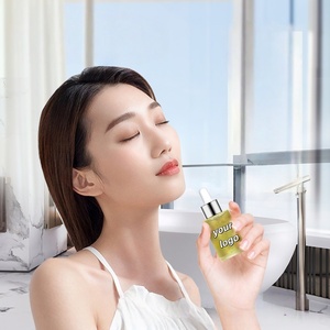 Suero Facial Vegano Orgánico con Ácido Hialurónico de 30 ml, Antienvejecimiento, Reduce las Líneas Finas, Reafirmante y Rejuvenecedor, Marca Privada de Fábrica, Venta Caliente - Product Image 4