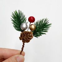 Décorations de Noël : Cône de pin artificiel, baies rouges, branche artificielle en plastique, fleur d'arbre de Noël, décoration persistante