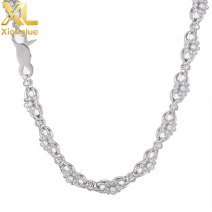 Collar de Cadena Cubana de Lujo con 8 Flores, Chapado en Plata, Joyería de Moda, Regalo para Mujer - Product Image 3