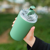 Tasse de voyage portable étanche Mikenda avec couvercle à une main, tasse isolée et écologique