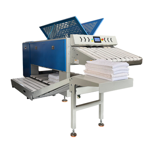 Machine automatique de pliage de draps et de housses de couette de la part d'une entreprise leader dans l'équipement de blanchisserie commerciale - Product Image 4
