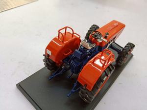 Giocattolo modello <span class=keywords><strong>trattore</strong></span> personalizzato materiale in resina in scala 1:32 dal design alla produzione - Product Image 4