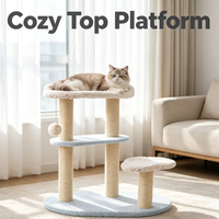 Arbre à chat moderne avec plateformes bleues, poteaux à gratter en sisal beige, boule suspendue, base souple et zone de repos multi-niveaux