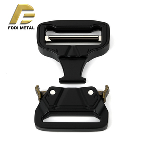 Hebilla de Liberación Rápida para Correa de Perro T5017 OEM/ODM de 38 mm, Hebilla de Metal con Revestimiento Suave para Collar de Perro - Product Image 6