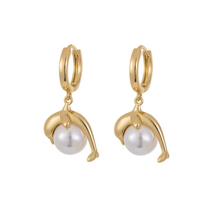 Boucles d'oreilles créoles rondes en or avec perles de dauphin, bijoux de mode pour soirée, origine Yiwu - Product Image 5