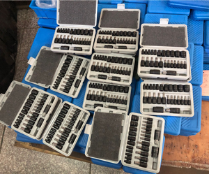 Kit d'outils multifonctionnel professionnel de 25 pièces avec clés à douille Torx externes et boîte de rangement - Product Image 4