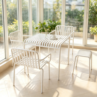 Ensemble de salle à manger en métal jaune vif pour l'extérieur, table et chaises en aluminium avec accoudoirs pour jardin, terrasse et café