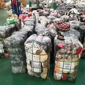 Venta 2024: Ropa de Mujer Barata al por Mayor con MOQ Bajo, Envío Directo, Tops, Vestidos y Ropa Usada - Product Image 1