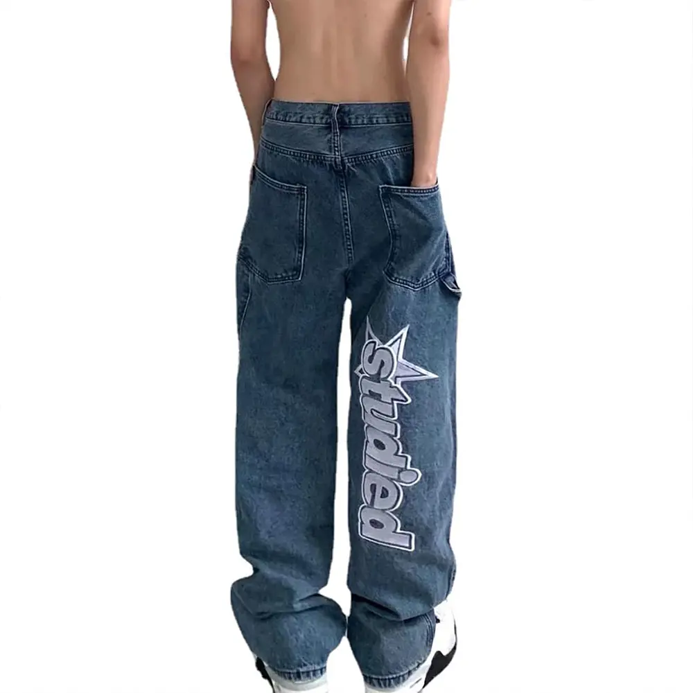 Streetwear personnalisé avec lettres brodées jeans en denim bleu délavé coupe ample pantalon à jambe droite unisexe