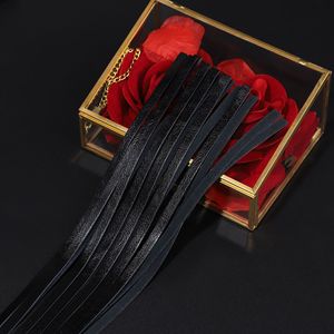 Fouet en cuir véritable avec pompon et manche en bois, jouet BDSM pour fessées, pour couples, jeu de fantaisie pour adultes - Product Image 3